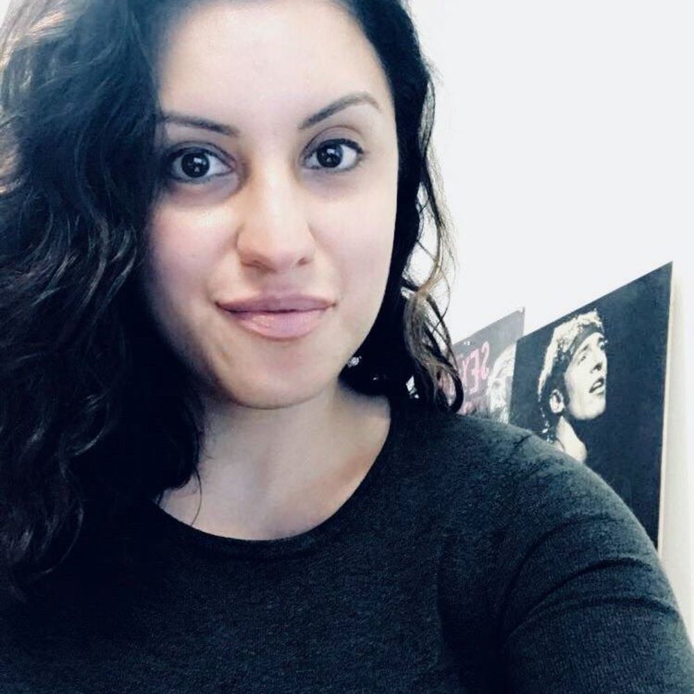 Meet your Posher, Nadya